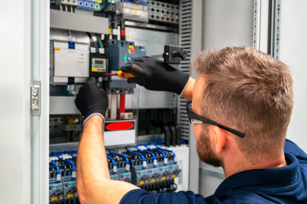 Best Circuit Breaker Repair  in Washburn, ND